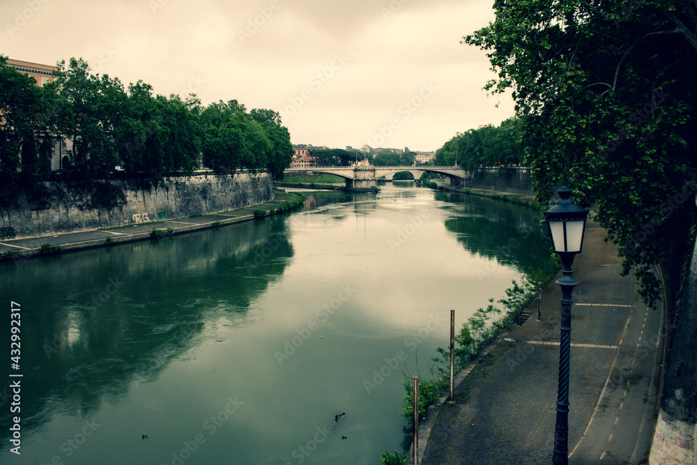 Fototapeta premium Il Tevere da Ponte Sisto