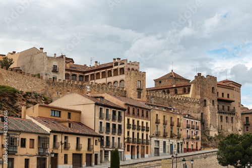 Wall of Segovia in an area that is confused with the houses