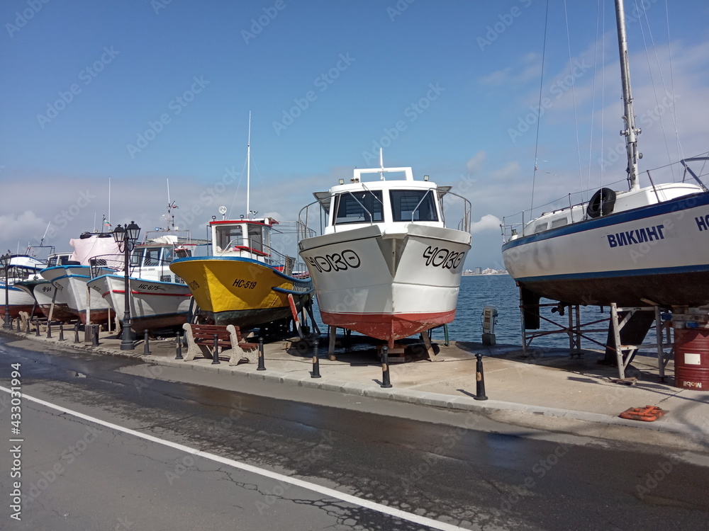 Fototapeta premium boats in the harbor