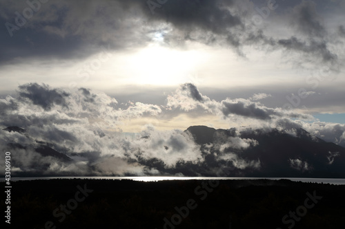 Lake Te Anau / Lake Te Anau