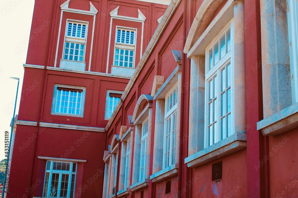 Naklejka premium red brick building