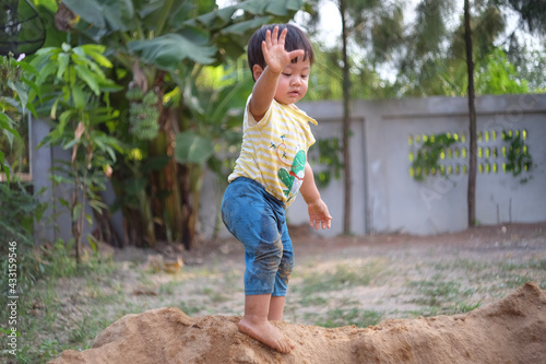 child in the garden