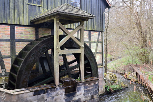 Historische Wasser Mühle am Fluss Warnau, Cordingen, Niedersachsen