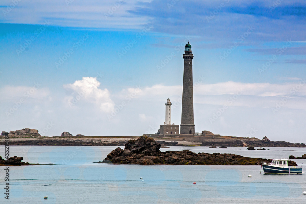 Fototapeta premium Plouguerneau. Le phare de l'ile Vierge. Finistère. Bretagne 