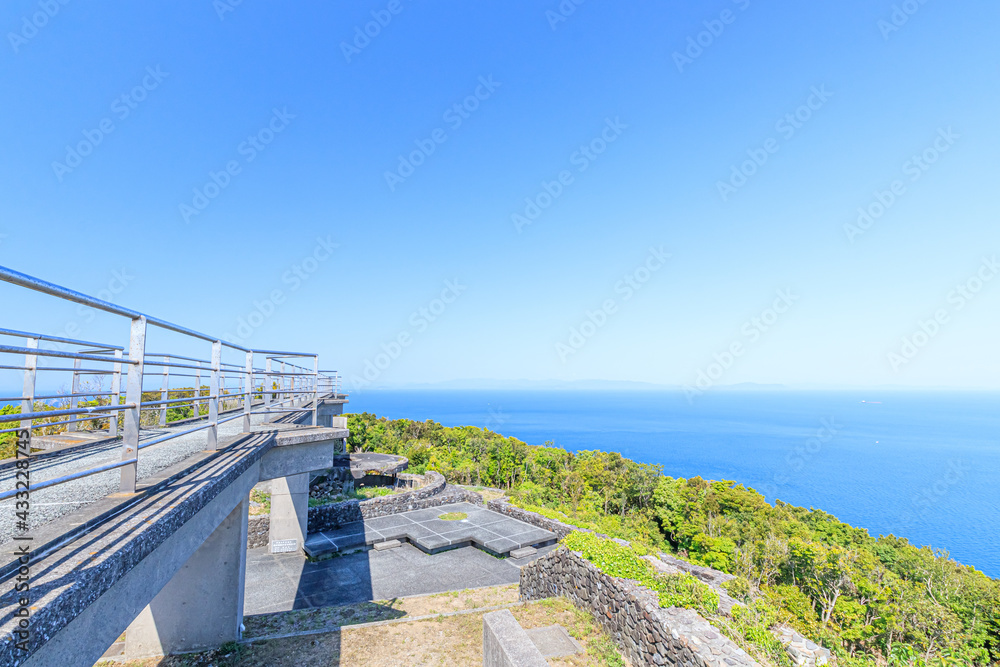 Obraz premium 鶴御崎自然公園 展望ブリッジ 大分県佐伯市 Tsurumisaki nature Park Observation bridge Ooita-ken Saiki city