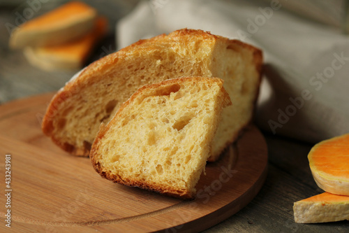 Сlose-up of fresh sliced bread with pumpkin