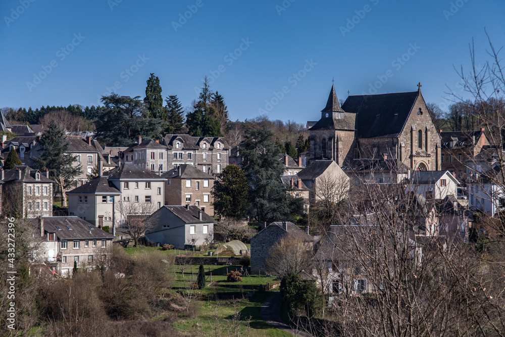 Vigeois (Corrèze, France) - Église abbatiale Saint-Pierre de Vigeois