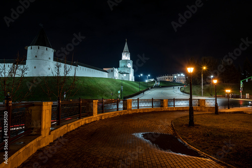 city ​​views of the old Kremlin churches and the monastery of Kazan at night by the light of lanterns 