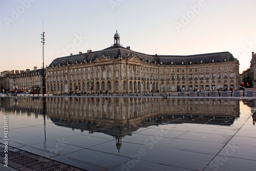 City of reflections Bordeaux