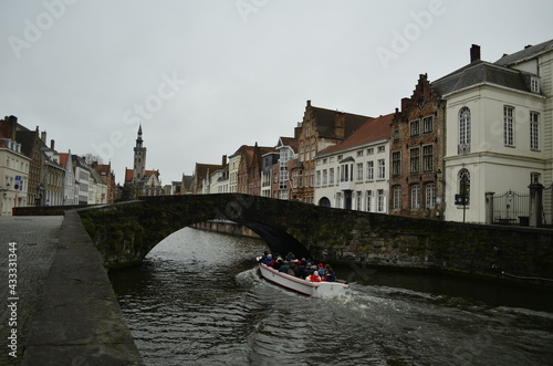 Fototapeta Naklejka Na Ścianę i Meble -  Belgium scene in the city of Brugges