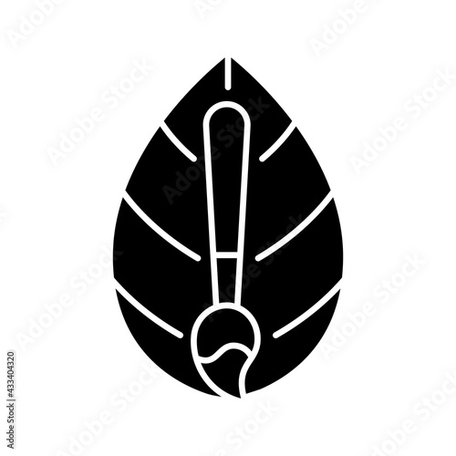 Natural dye textile black glyph icon. Healthy lifestyle staining material option. Fiber dyeing. Eco friendly fabric feature. Silhouette symbol on white space. Vector isolated illustration