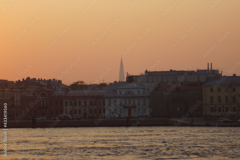 Naklejka premium architecture, city, river, water, europe, building, night, travel, italy, sky, cityscape, petersburg, old, landmark, castle, sunset, church, stockholm, tower, view, urban, bridge, palace, malta, sea