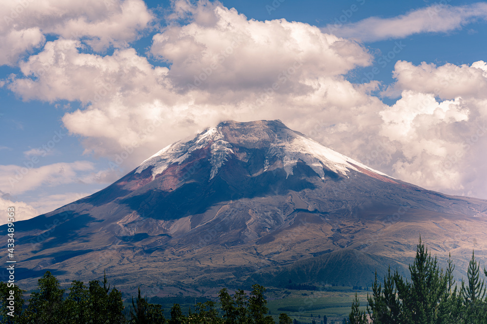 VOLCAN VOLCAN