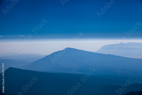 Fototapeta Naklejka Na Ścianę i Meble -  The Beautiful mountain in morning