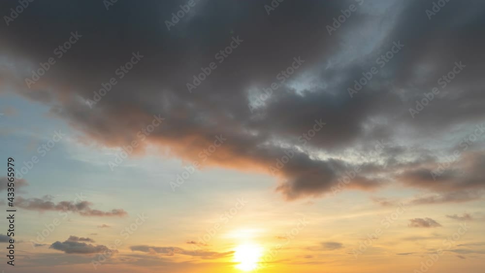 sweet sunset landscape Amazing light of nature cloudscape sky..clouds moving in the beautiful sky at sunset.high quality video 4K..Nature video High quality footage in nature and travel concept. sweet sunset landscape Amazing light of nature cloudscape sky..clouds moving in the beautiful sky at sunset.high quality video 4K..Nature video High quality footage in nature and travel concept.