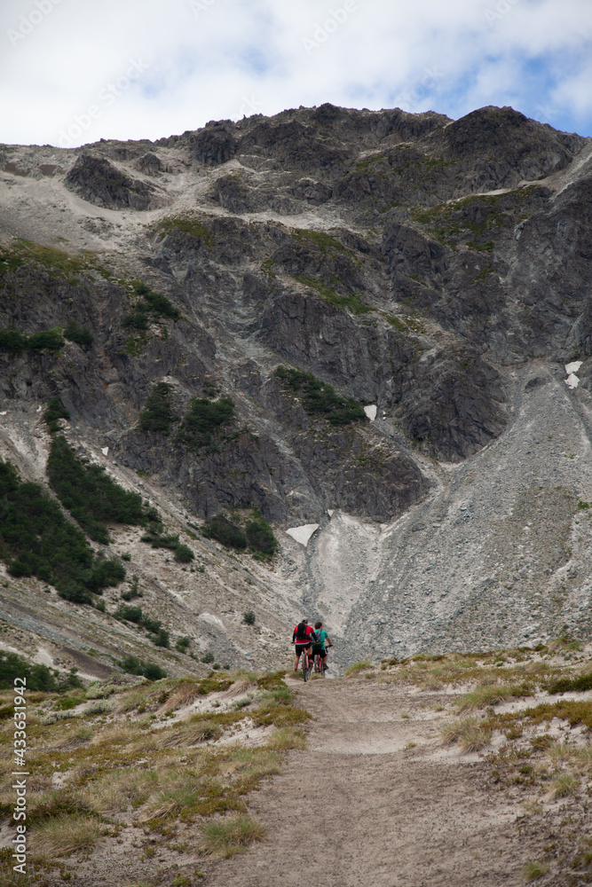 Fototapeta premium Camino de montaña.