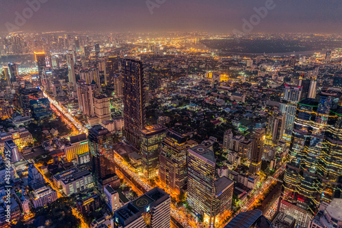 Night Bangkok © Tomas