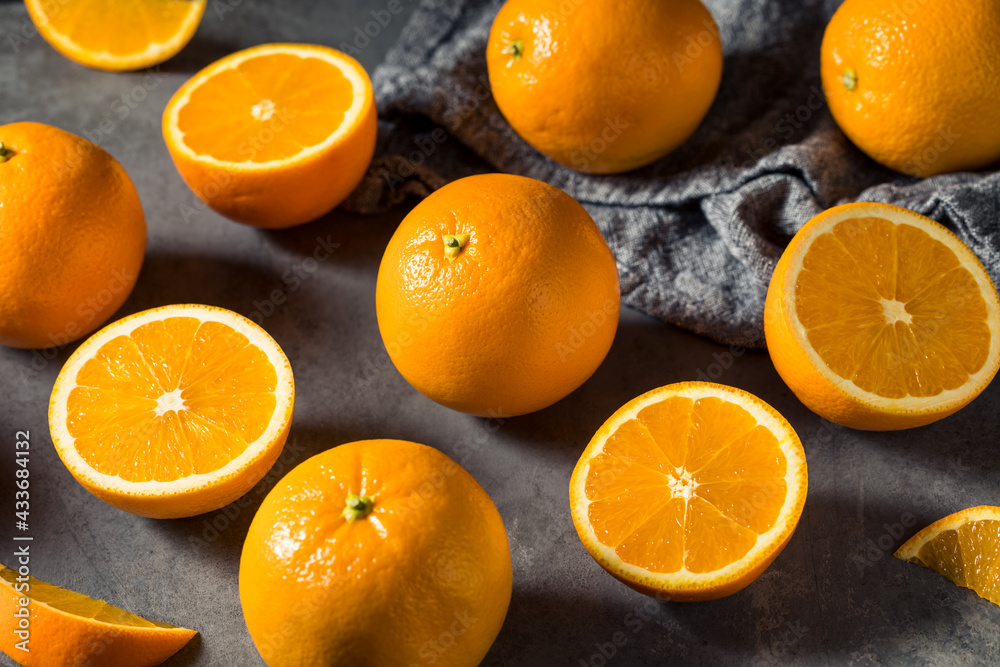 Raw Organic Fresh Oranges Raw Organic Fresh Oranges