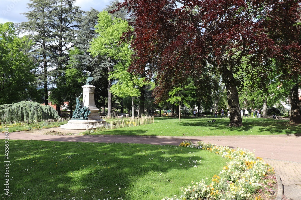 Le parc Nelson mendela, ville de Saint Chamond, département de la Loire, France