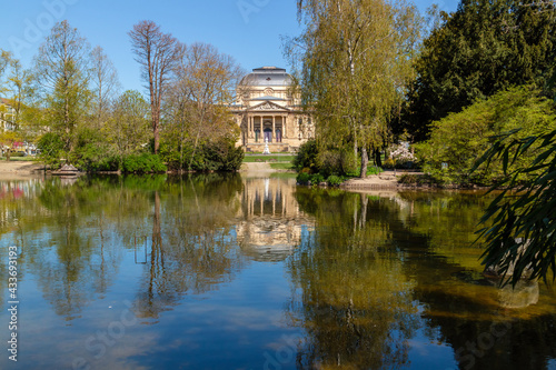 Wiesbaden, Staatstheater, Ansicht aus dem Warmen Damm. 26.04.2021.	