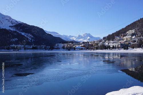 Berge im Winter (St. Moritz)