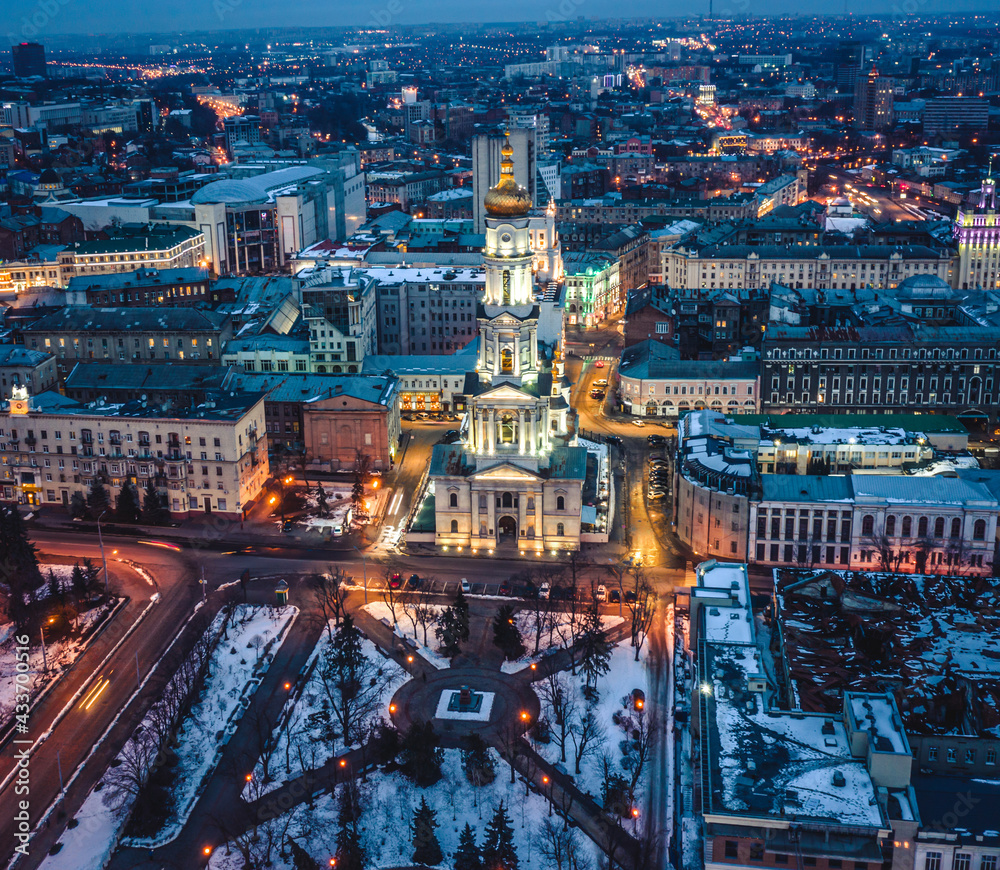 Obraz premium Orthodox Dormition Cathedral in snowy Kharkiv, Ukraine