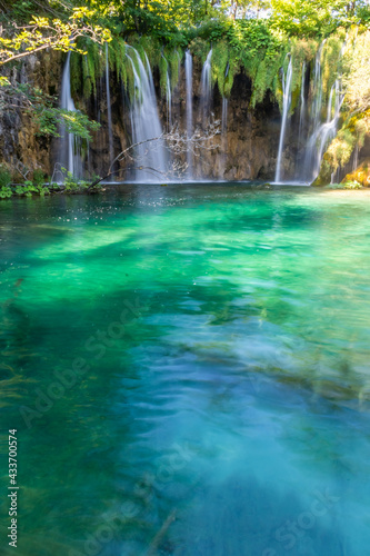 Fototapeta Naklejka Na Ścianę i Meble -  Waterfalll in Plitvice Lakes, Croatia