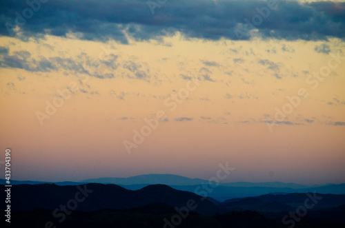 the sunrise over the mountains 