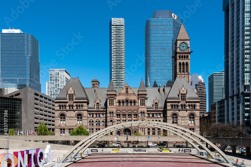 Canvas Print Old City Hall and Nathan Phillips Square in Toronto, Canada-May 13, 2021