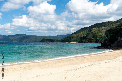 奄美群島　加計呂麻島の実久ビーチ © norinori303