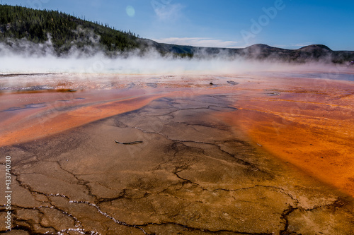 Grand Prismatic Spring w Parku Narodowym Yellowstone