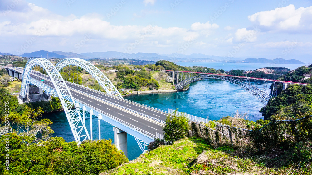 西海橋と新西海橋 StockFoto Adobe Stock