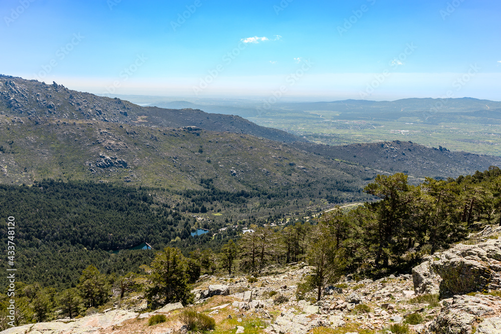 Naklejka premium Hiking trail in the Barranca area in Navacerrada, Madrid, Spain