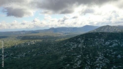 Massif des corbières dans le sud de la France