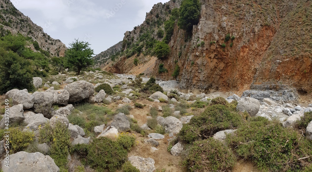Wildes Kreta: Die Havga-Schlucht / Lasithi-Hochebene