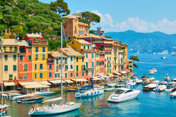 Papier peint photo Ligurie Portofino sur la Riviera italienne  © Roman Sigaev