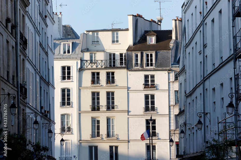 Old Marais architecture in Paris 4th arrondissemnt