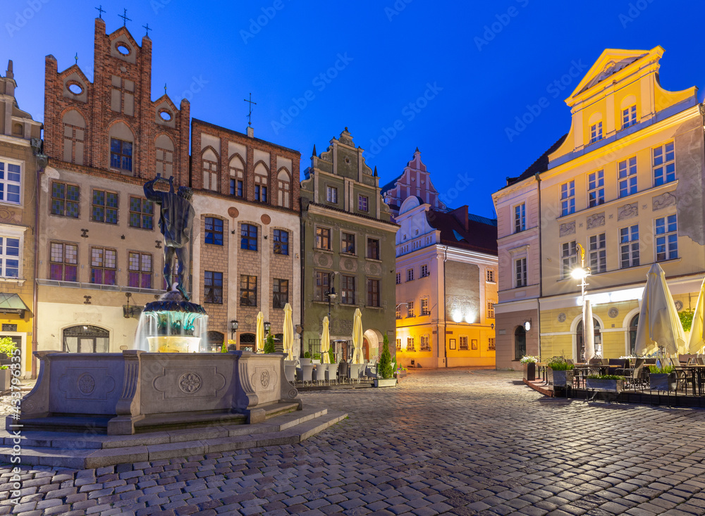 Poznan. Old Town Square with famous medieval houses at sunrise.