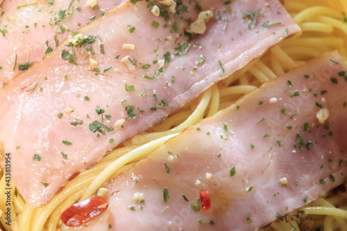 Photo of delicious bacon peperoncino pasta