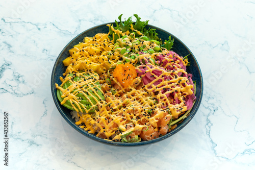 PokéBowls Spicy Ahi with Rice, Poke bowl, plat traditional hawaïen, salad bowls meatballs green mains starter diet light dish healthy organic, Avocado Salmon, marinated salmon, pineapple, avocado, 