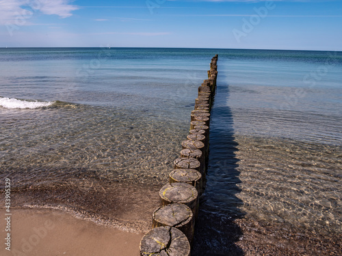 Buhne an der Ostsee in Heiligendamm