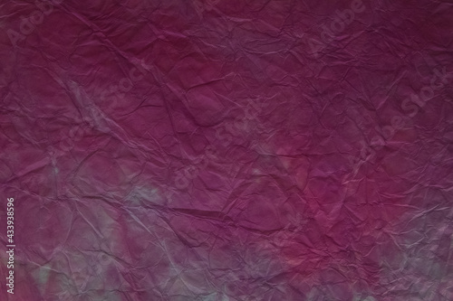 和紙テクスチャー背景(赤紫色) 濃紅色と灰色の揉絞染和紙