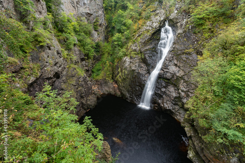 Tableau sur toile The Fall of Foyers in Highland (Scotland, United Kingdom)
