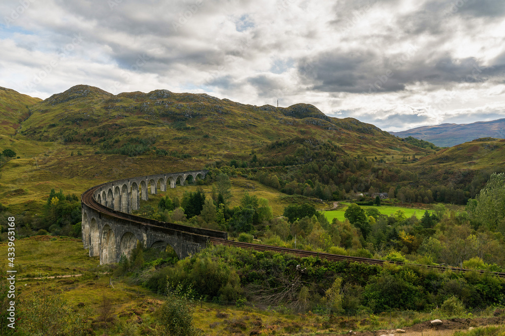 The Glenfinnen viaduct is built from mass concrete, and has 21 semicircular spans of 50 feet (15 m). It is the longest concrete railway bridge in Scotland at 416 yards (380 m).