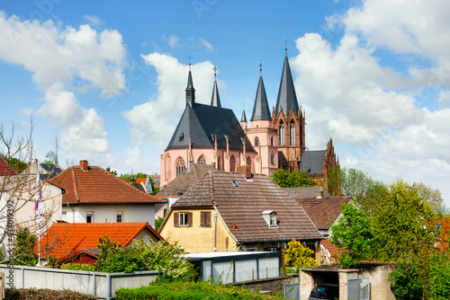 Town view of medieval Oppenheim on the Rhine with St. Catherine's Church -Katharienenkirche-, Germany