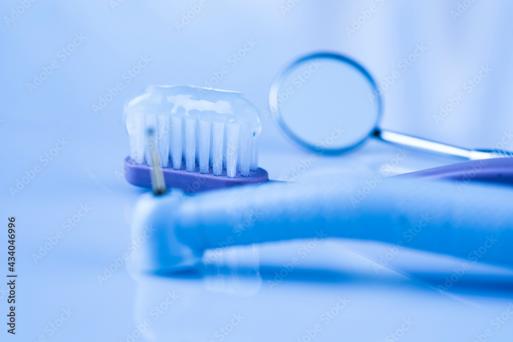 Close-up Dental Instruments Close-up Dental Instruments