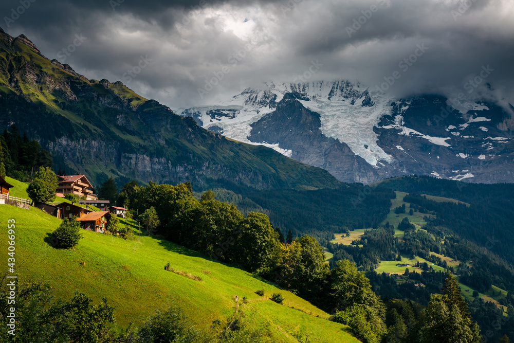 Obraz premium Scenic surroundings near the alpine resort Wengen. Location place Swiss alp, Lauterbrunnen valley.