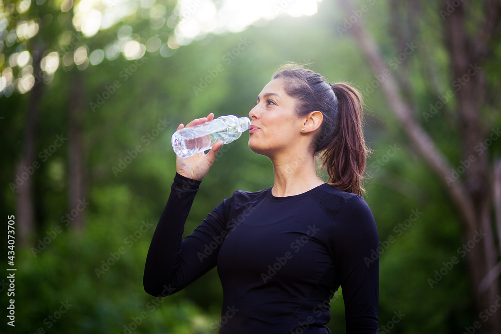 Fitness thirsty woman drink water Fitness thirsty woman drink water