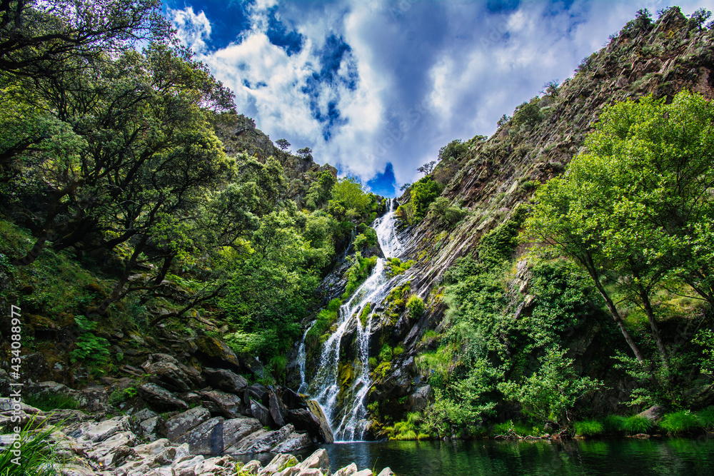 Landscape Of A Spectacular Waterfall  In The Middle Of Nature Called: El Chorrituelo De Ovejuela. Located In Las Hurdes, North Of Cáceres-Spain. Nature