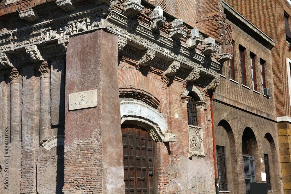Rome landmark - Casa dei Crescenzi